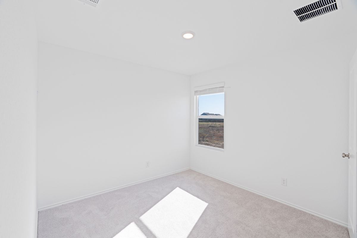 Building Photo - 241 Kings Row Ln