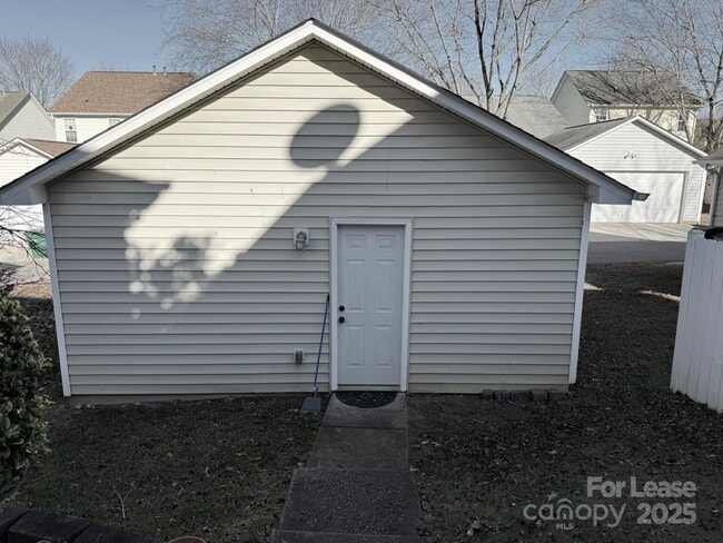 Building Photo - 11220 Suunto Ln