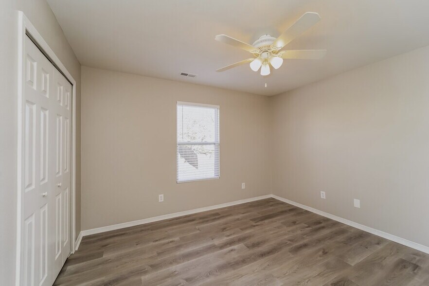 Building Photo - 11022 Dry Stone Dr