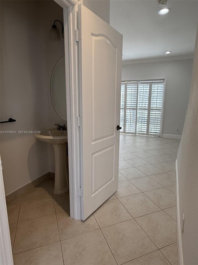 Building Photo - 601 S Federal Hwy