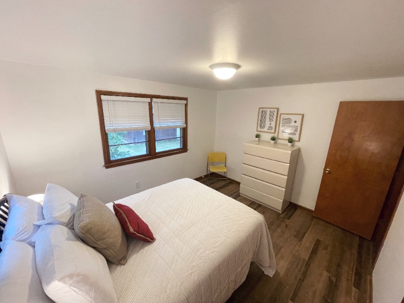 Building Photo - 2417 Quail Dr