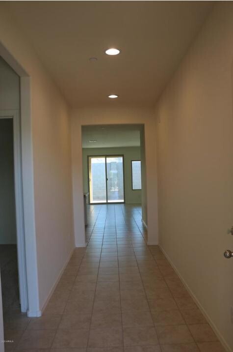 Building Photo - 21144 W Cypress St