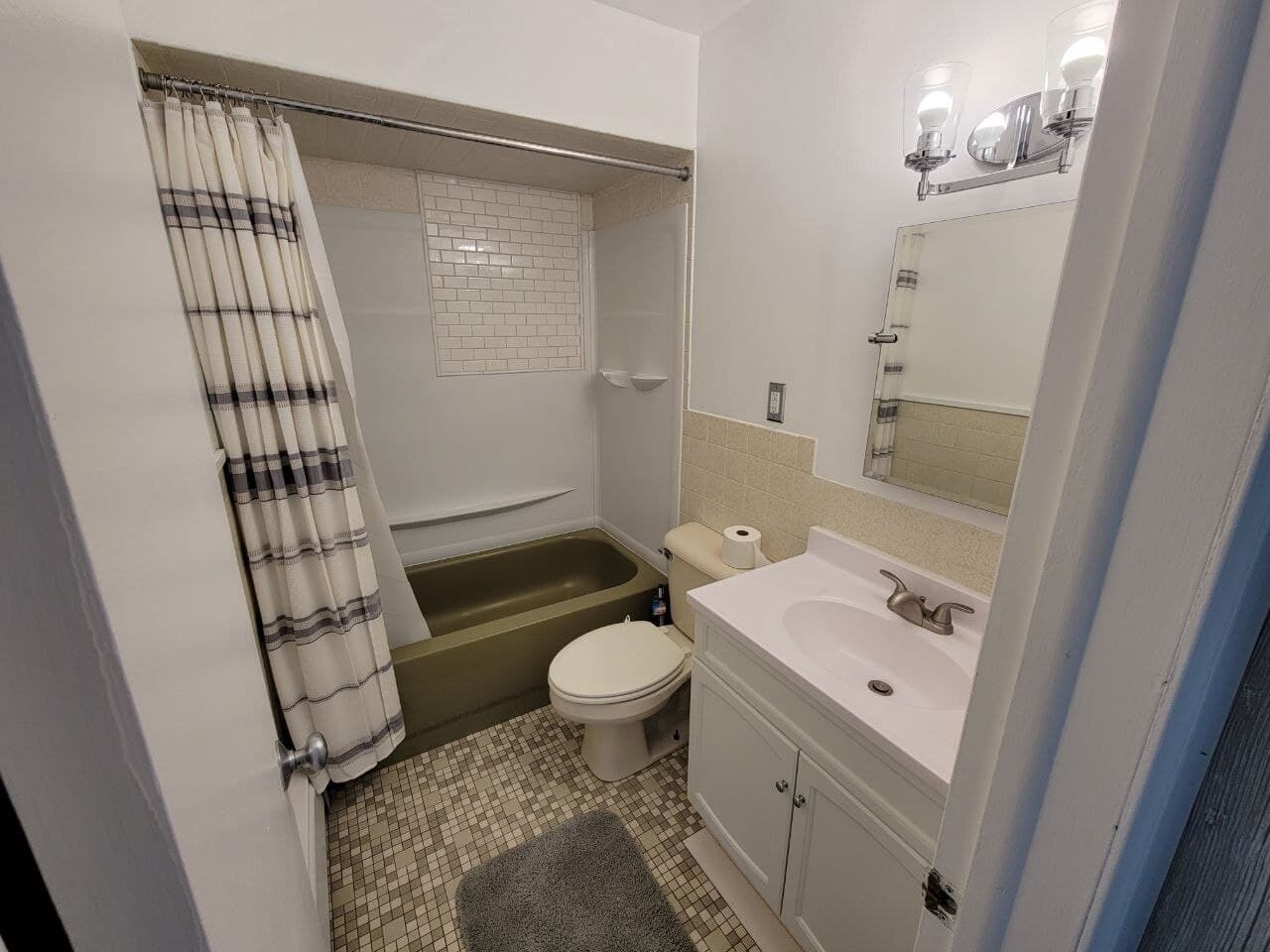 Building Photo - 491 Brakel Point Dr