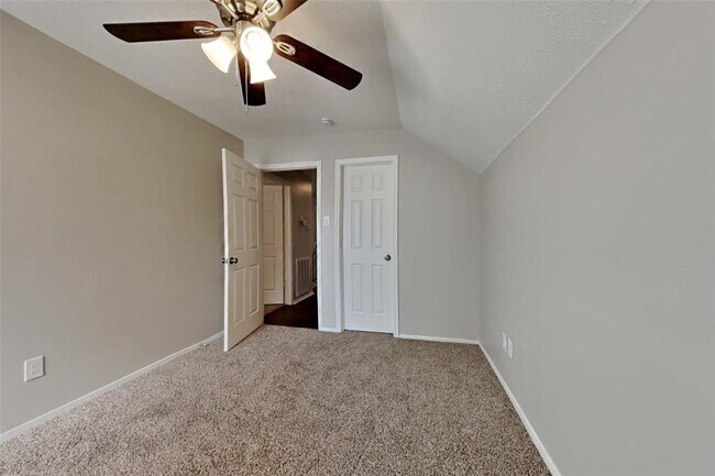 Building Photo - 4826 Pecan Grove Dr