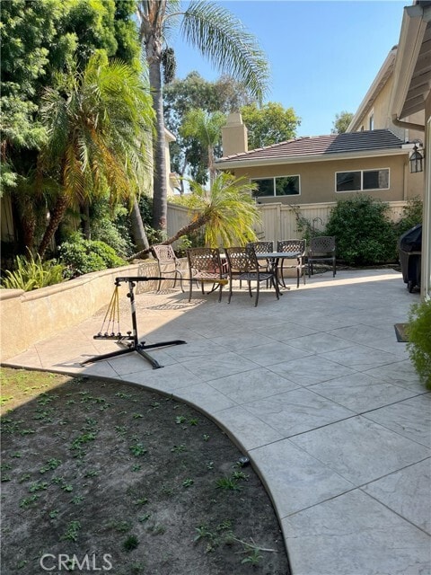 Building Photo - 5 Parthenia