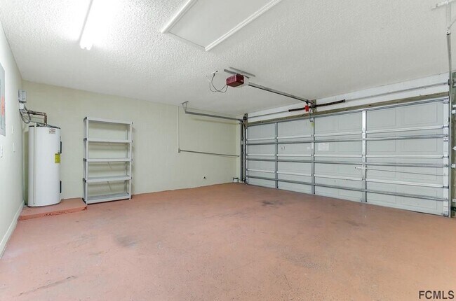 Building Photo - 3 Bedroom 2 Bath Single Family Home on a Cul-de-sac