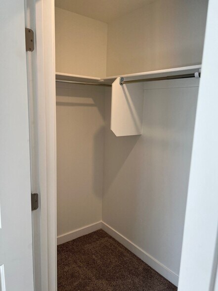 Building Photo - 1147 W 340 S