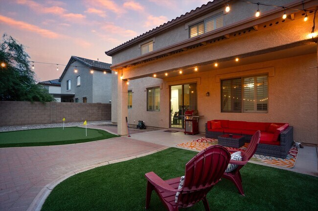 Building Photo - 8566 W Cinnabar Ave