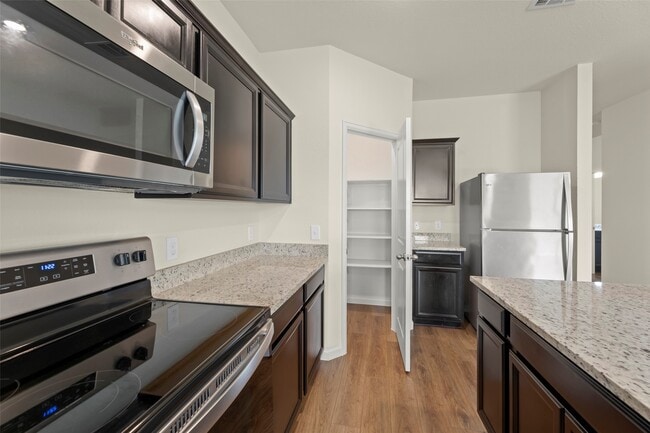 Building Photo - 10072 Pappas Dr