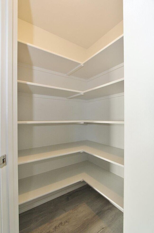 Building Photo - Single-Level Home In Quiet Neighborhood