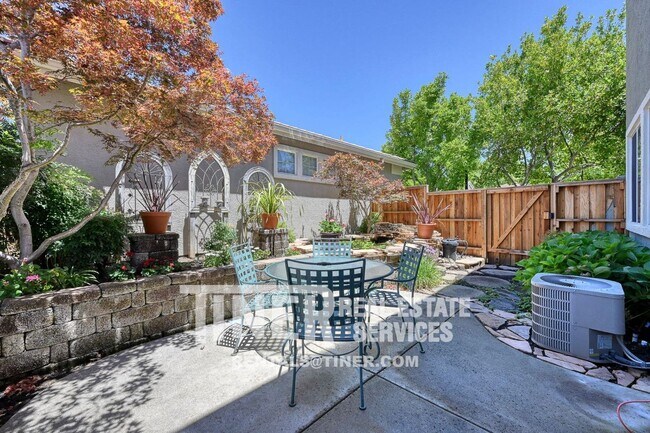Building Photo - Gorgeous Home in Beautiful Folsom Community