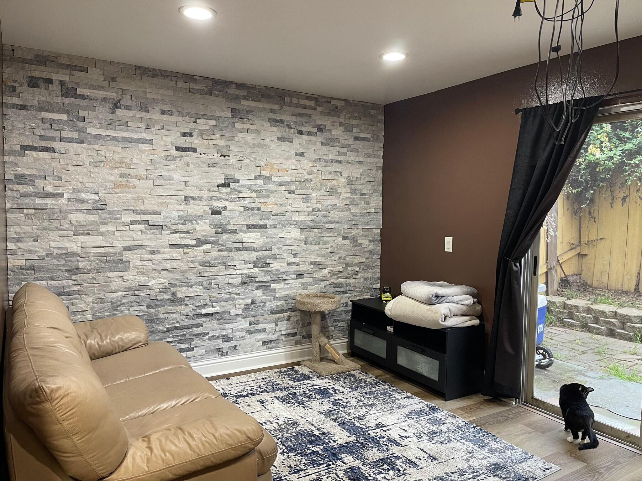 Building Photo - 4429 Tremont St