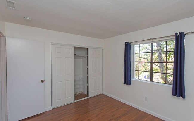 Building Photo - The Villas of Calavera Hills upstairs 2 Bd...