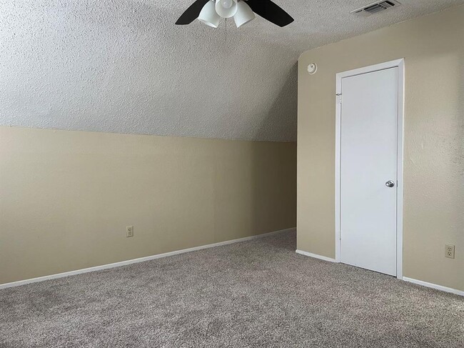 Building Photo - 8603 Fathom Cir