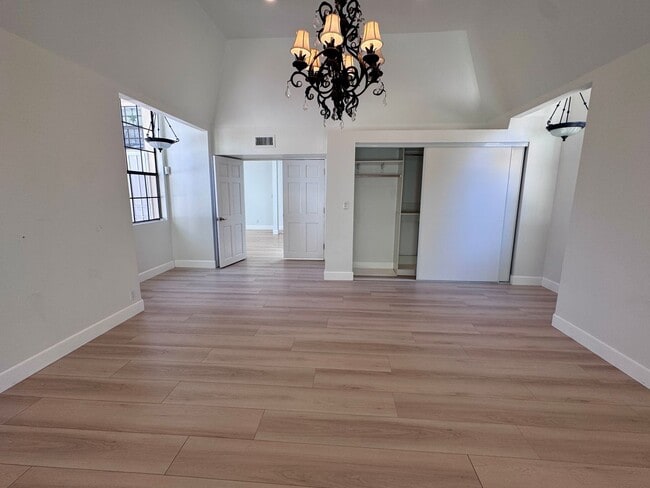 Building Photo - Beautifully remodeled 4 bedroom house in prime Woodland Hills Neighborhood