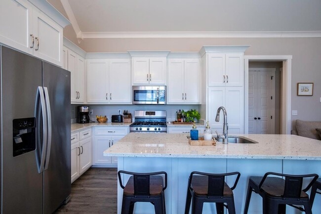 Building Photo - 740 Turkey Oak Cv