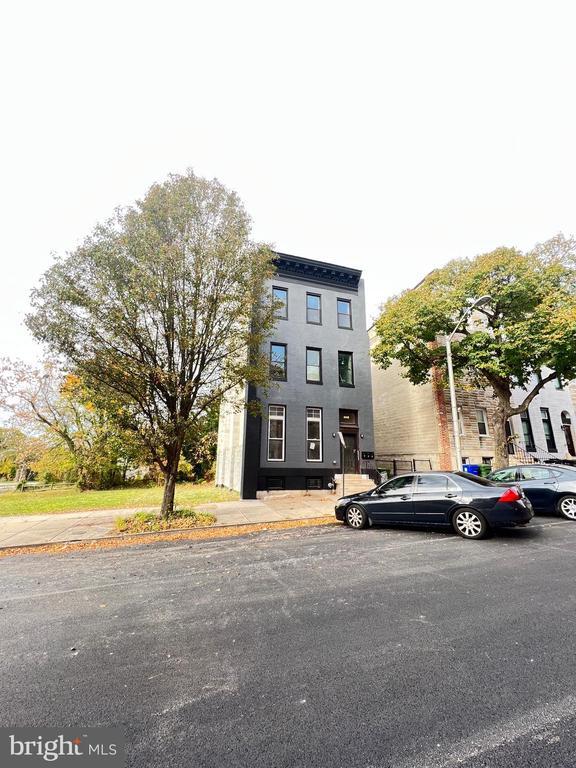 Building Photo - 608 N Carrollton Ave