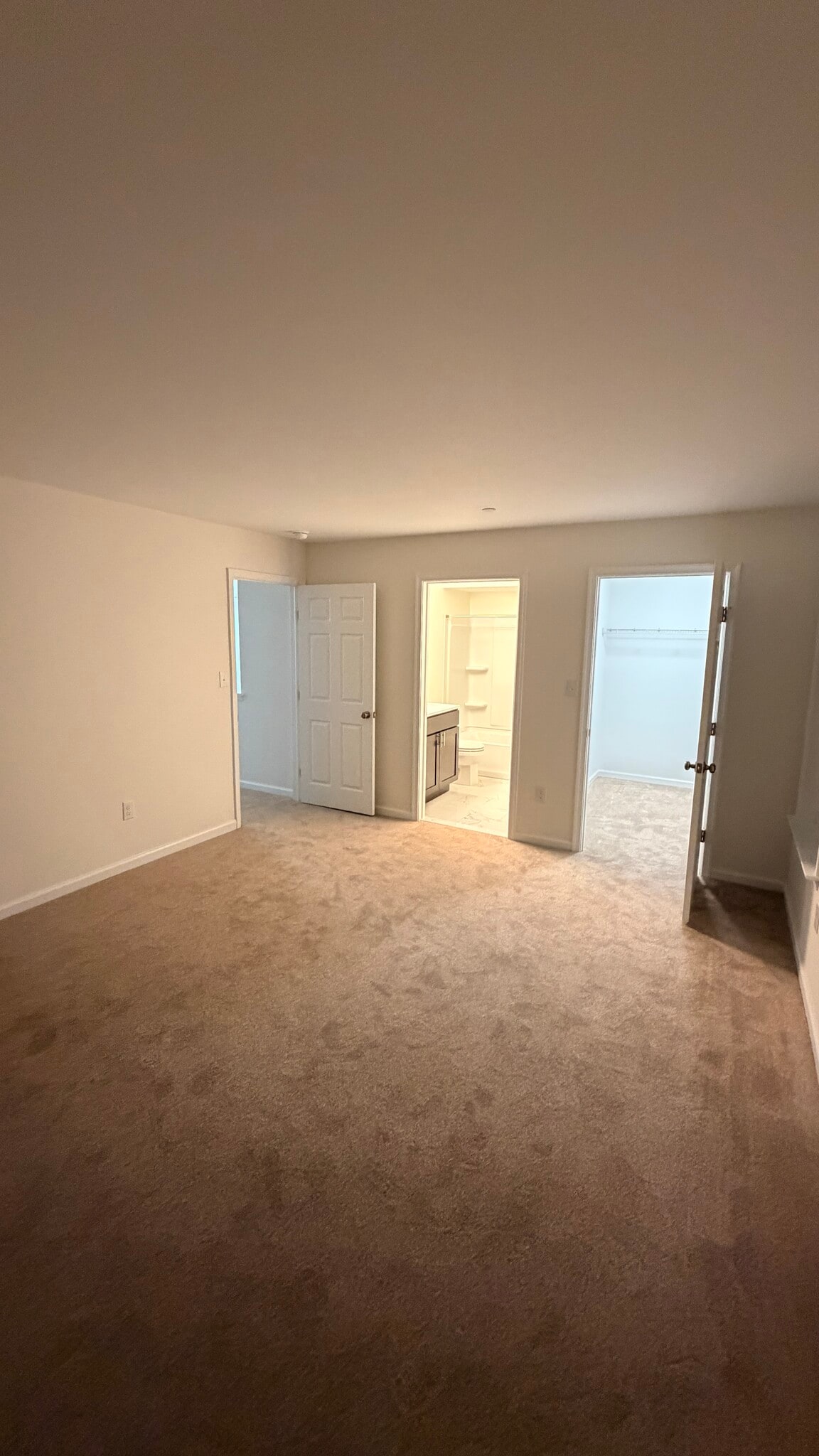 Building Photo - 1217 Waterford Dr