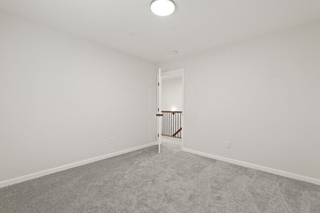 Building Photo - Spacious 4 Bedroom Home With Plenty of Space to Enjoy and Resort-style Amenities in Belmont Glen