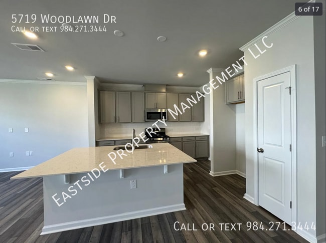 Building Photo - 5719 Woodlawn Dr