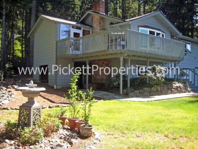 Building Photo - Lake Symington 3 bedroom