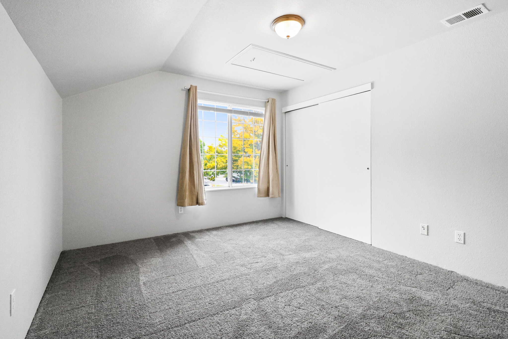 Building Photo - 6200 E Iliff Ave