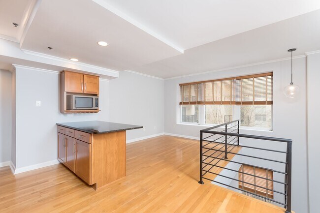 Building Photo - 1437 Rhode Island Ave NW