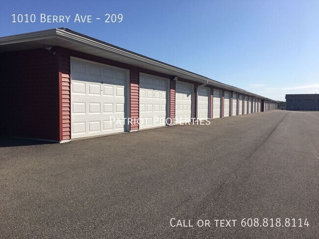 Building Photo - 1010 Berry Ave