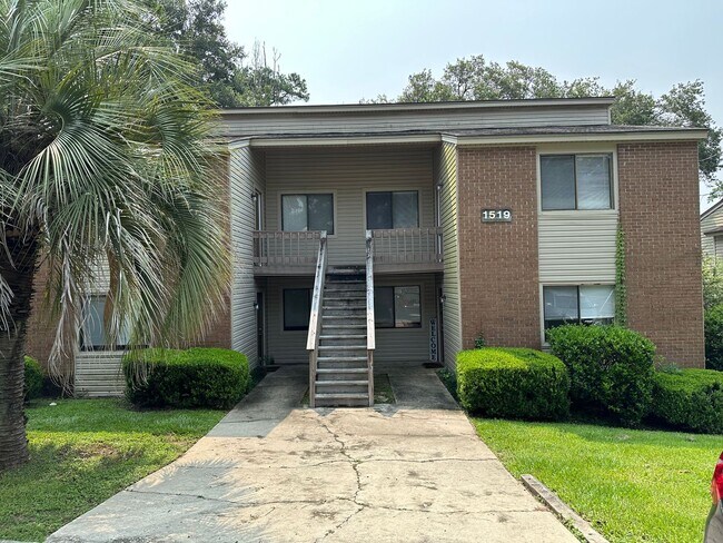Primary Photo - 1519 Willow Bend Way