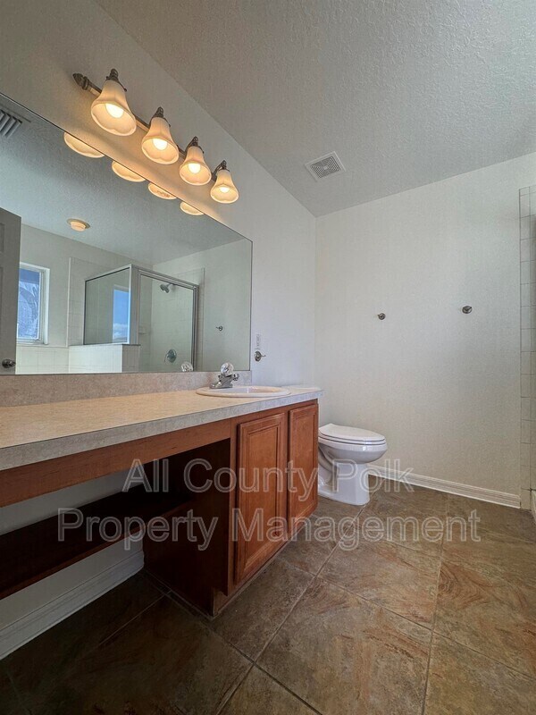Building Photo - 2505 Brownwood Dr