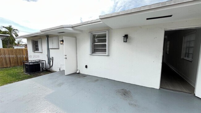 Building Photo - 1809 NW 33rd St