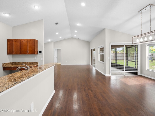 Building Photo - 567 Consolata Ave NW
