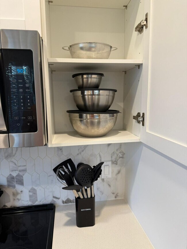 Building Photo - 1223 E Plant St