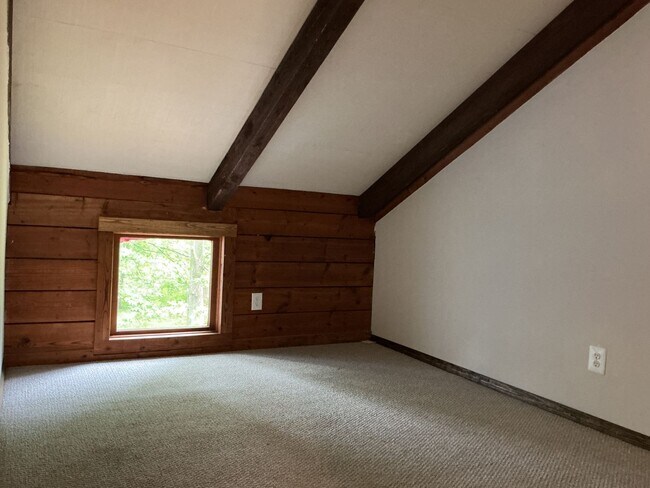 Building Photo - 360 Wood Landing Rd