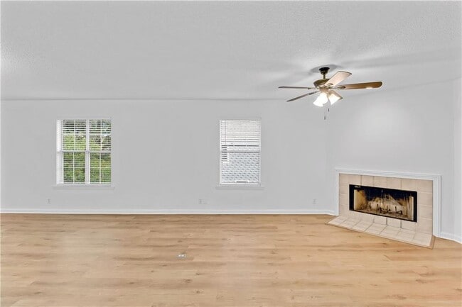 Building Photo - 509 Cedar St