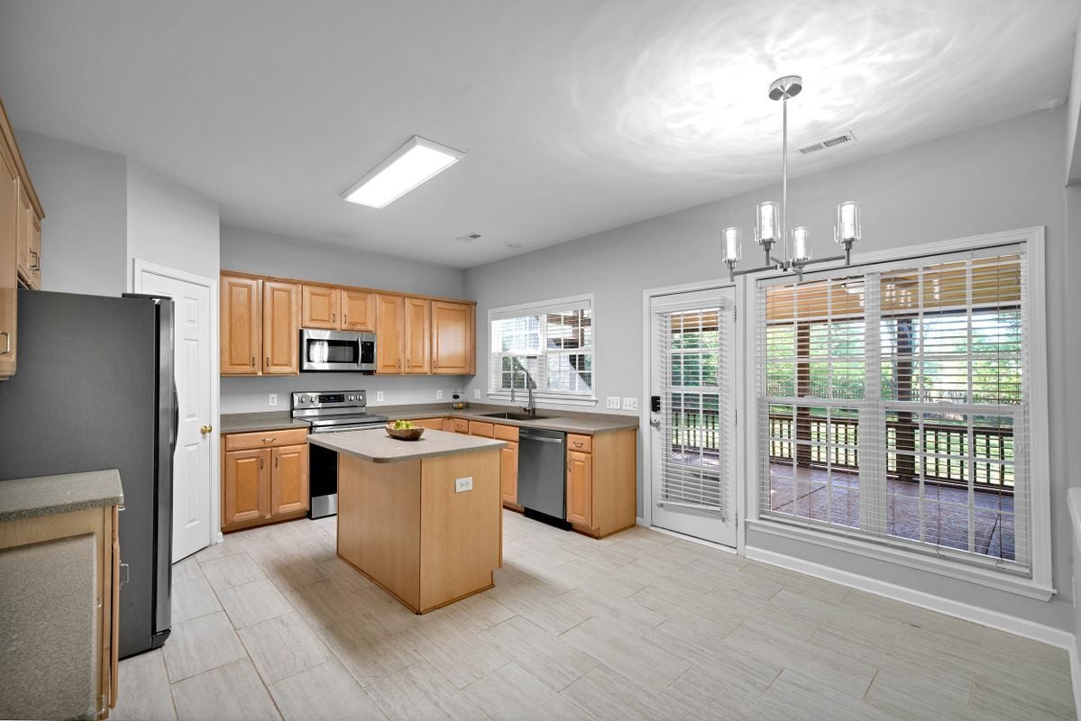 Building Photo - 14213 Eldon Dr