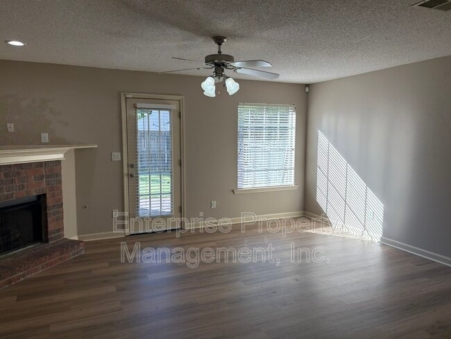 Building Photo - 2731 Java Dr