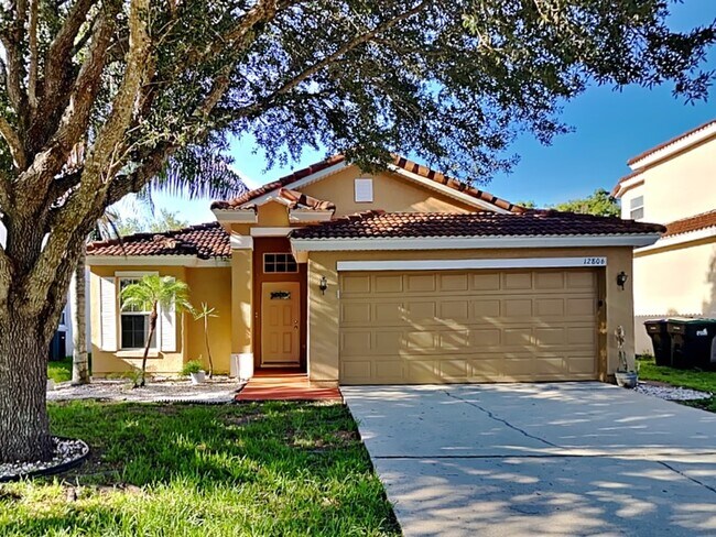 Primary Photo - 12806 Sophiamarie Loop