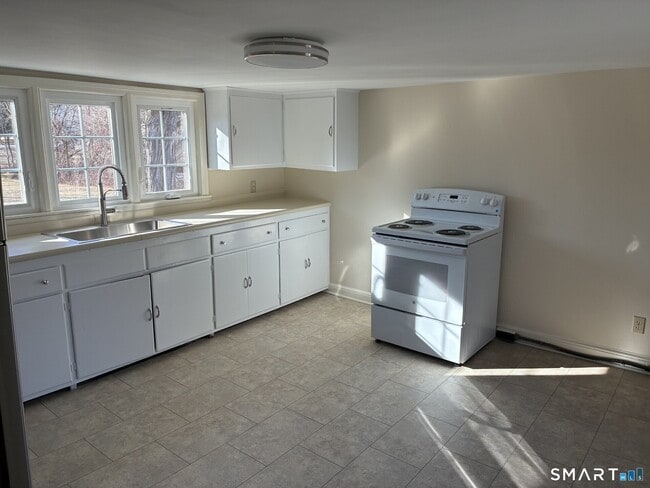 Building Photo - 92 Huntingtown Rd