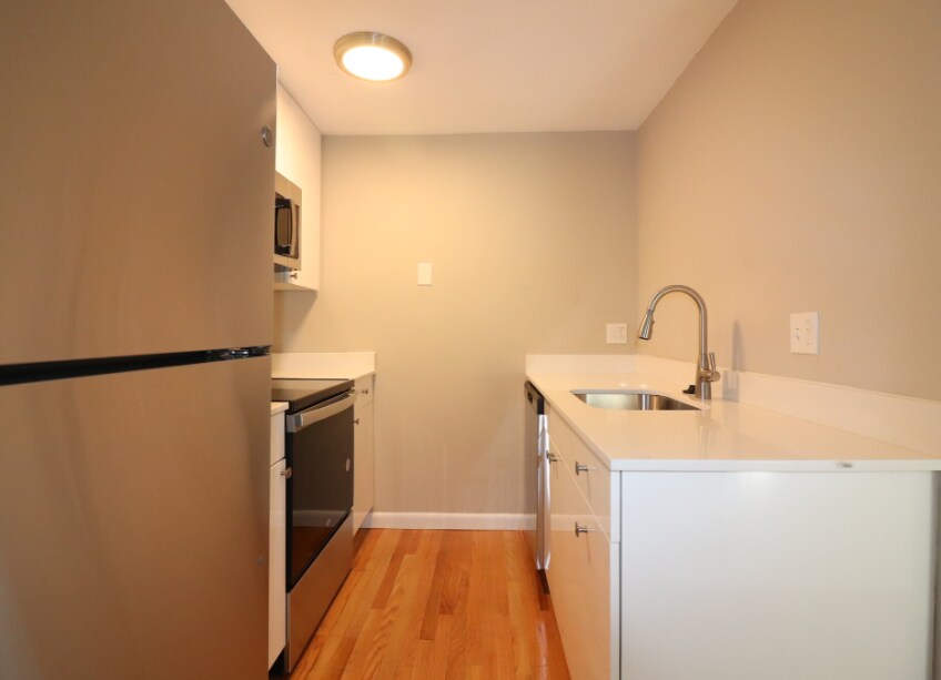 Building Photo - 50 Evergreen St