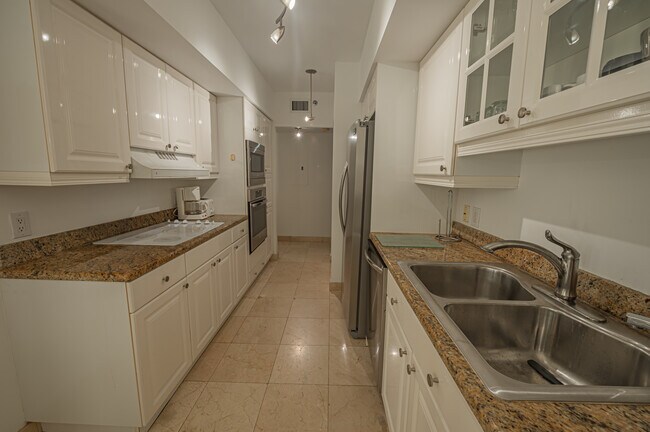 Building Photo - 8925 Collins Ave