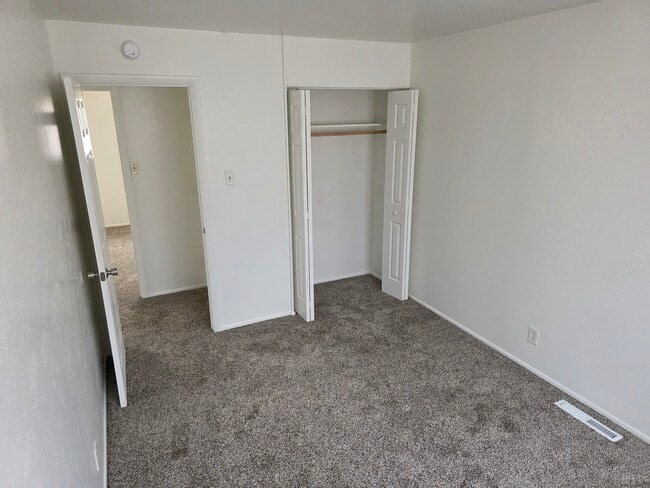 Building Photo - 3001 Azalea St