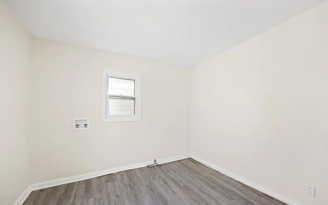 Building Photo - REMODELED Butchertown home for rent!
