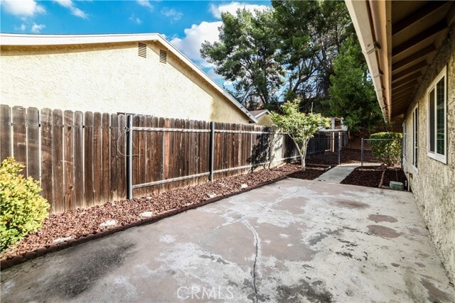 Building Photo - 1728 W Phillips Dr