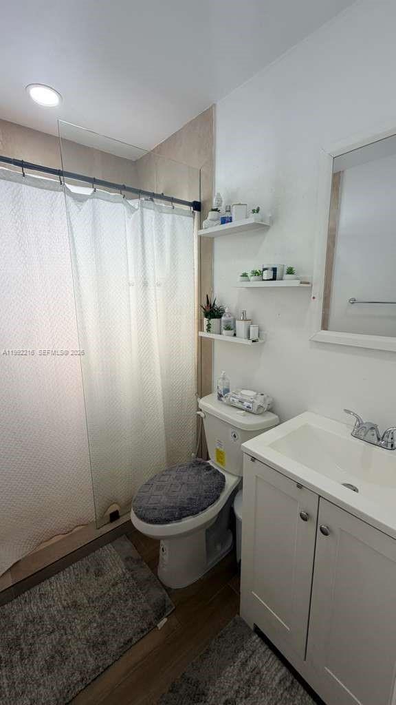 Building Photo - 673 W 30th St