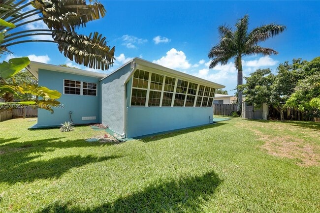 Building Photo - 13521 S Biscayne River Dr