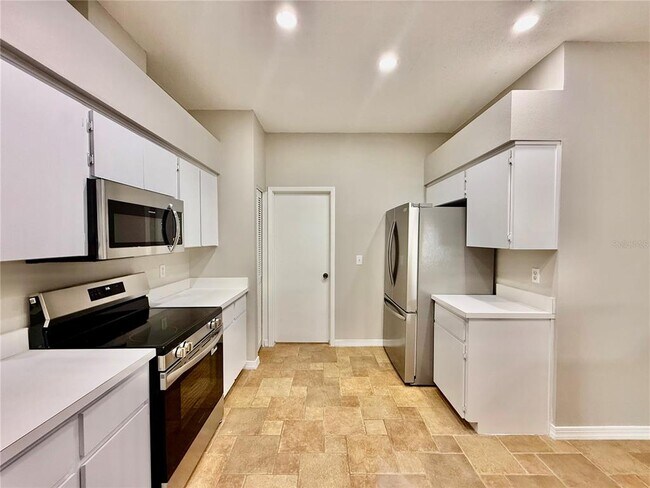 Building Photo - 807 Frankford Dr