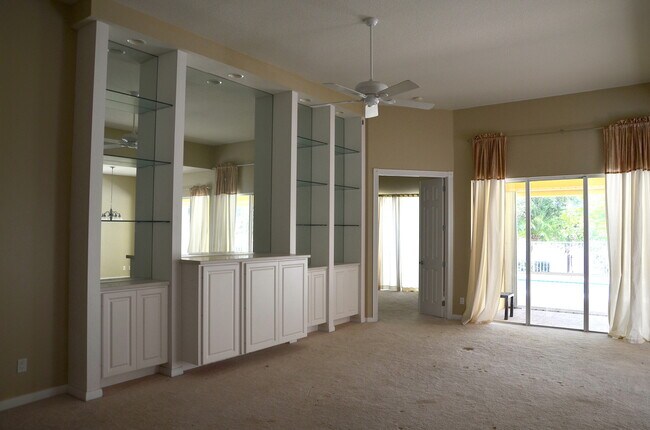 Building Photo - Nice 3 Bedroom / 2 Bath House with Private Pool in Gated VillageWalk of Lake Nona