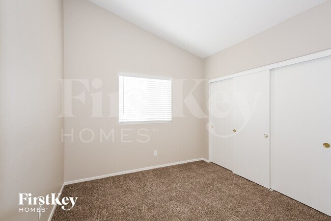 Building Photo - 3717 Gramercy Ave