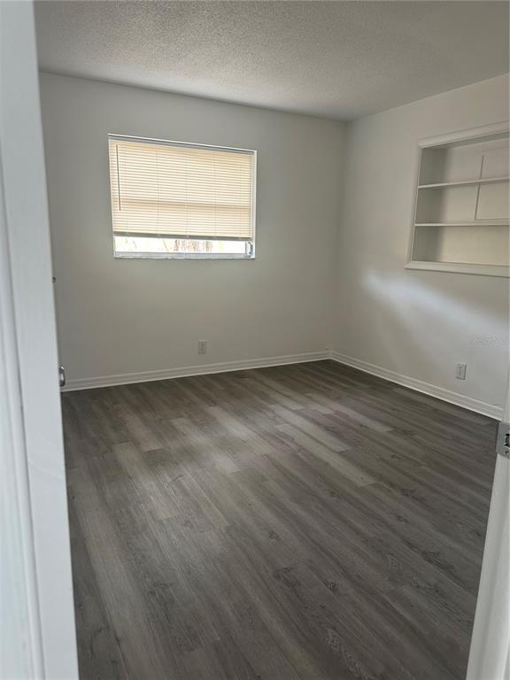 Building Photo - 2075 Plateau Rd